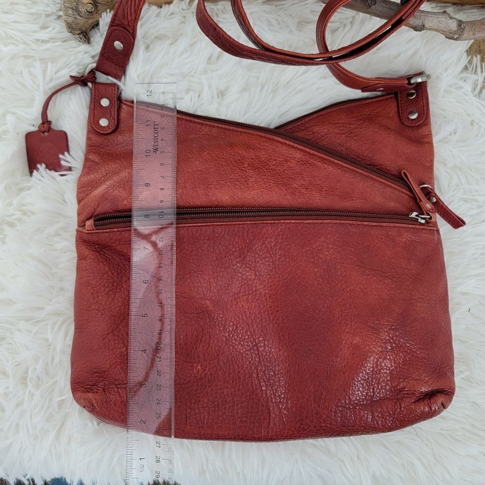 Levenger red crossbody leather purse - Picture 12 of 14